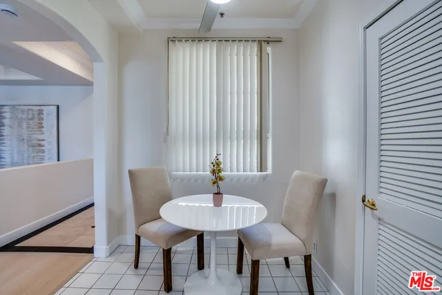 $724,500 | 10824 Bloomfield Street, Unit 208, Toluca Lake, CA 91602