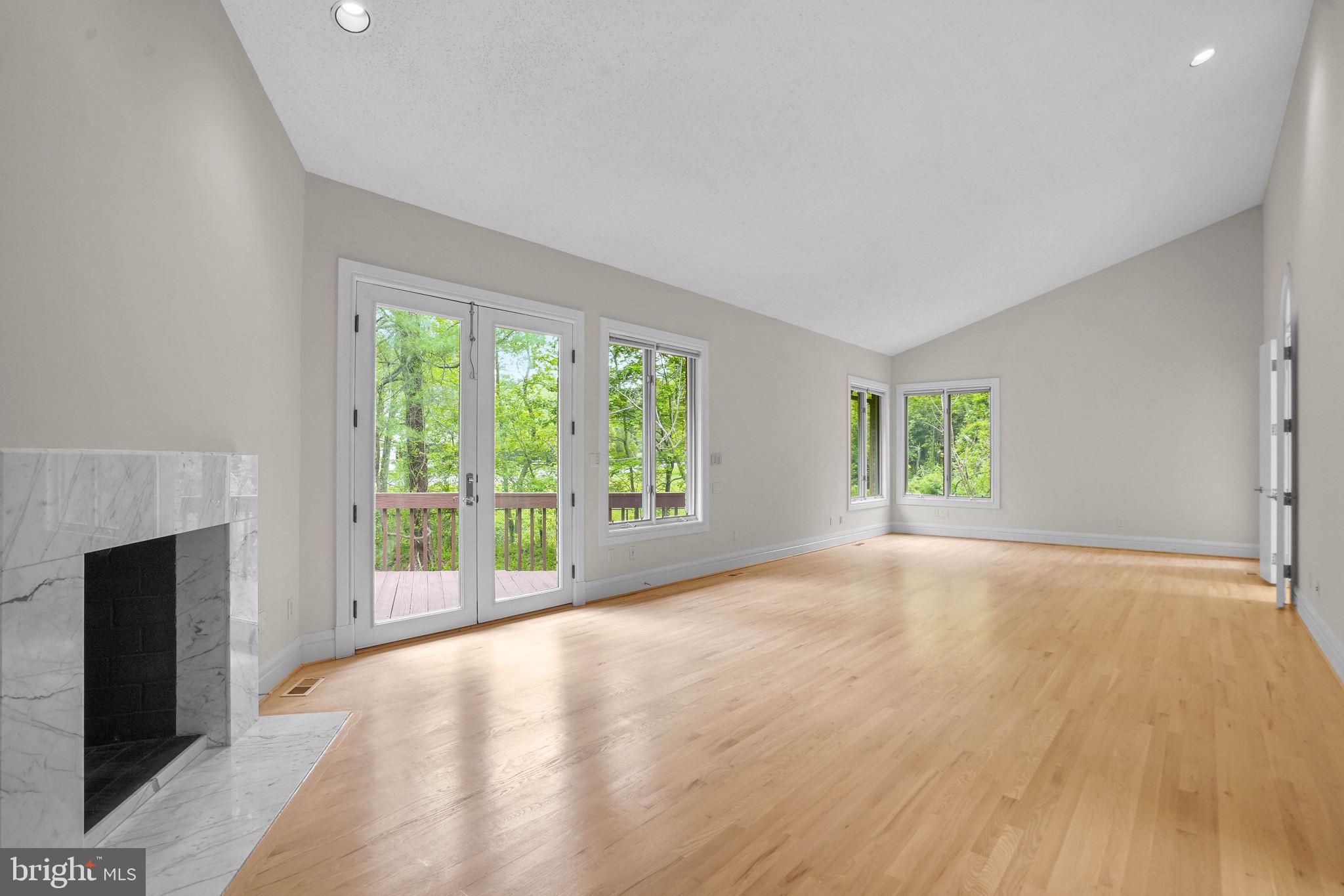 9708 Kendale Road Potomac, MD 20854 - Photo 21 of 47 Primary Bedroom