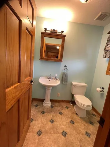 $350,000 | 308 South 160th Street, Girard, KS 66743