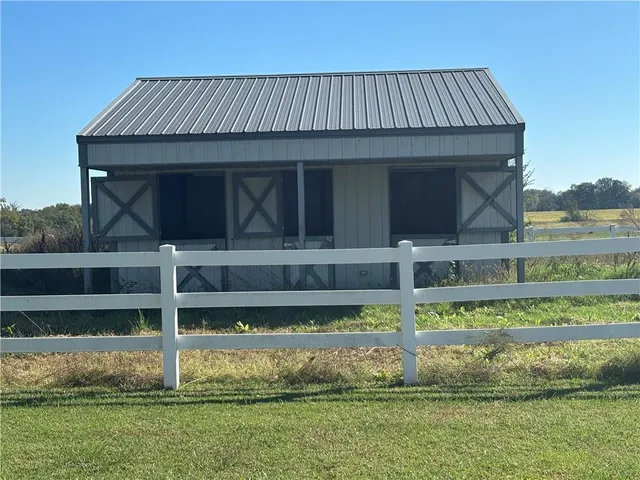 $350,000 | 308 South 160th Street, Girard, KS 66743