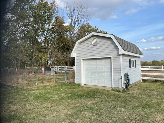 $350,000 | 308 South 160th Street, Girard, KS 66743