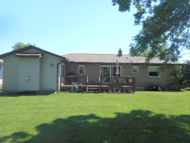 8560 Royal Ridge Drive Parma, OH 44129 - Photo 5 of 21 Rear exterior.