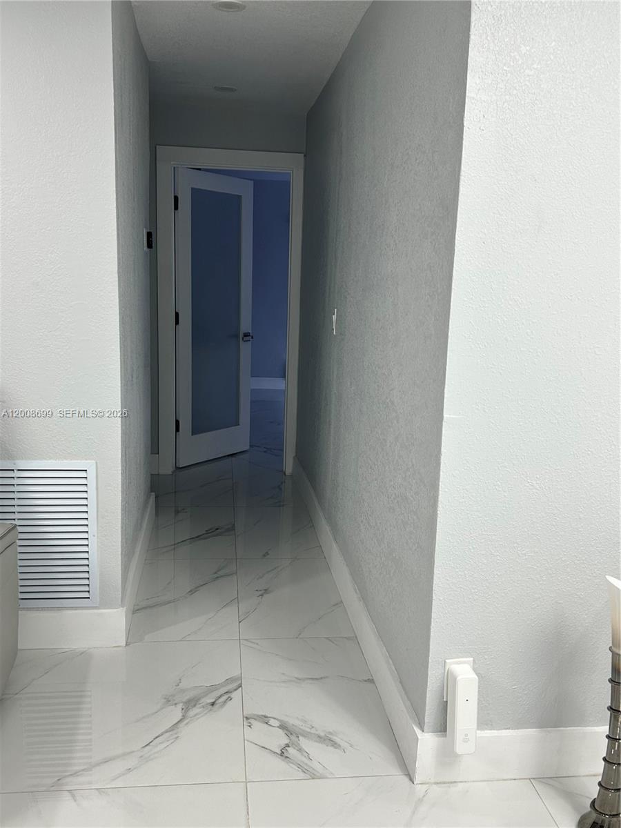 367 West 33rd Street Hialeah, FL 33012 - Photo 14 of 20