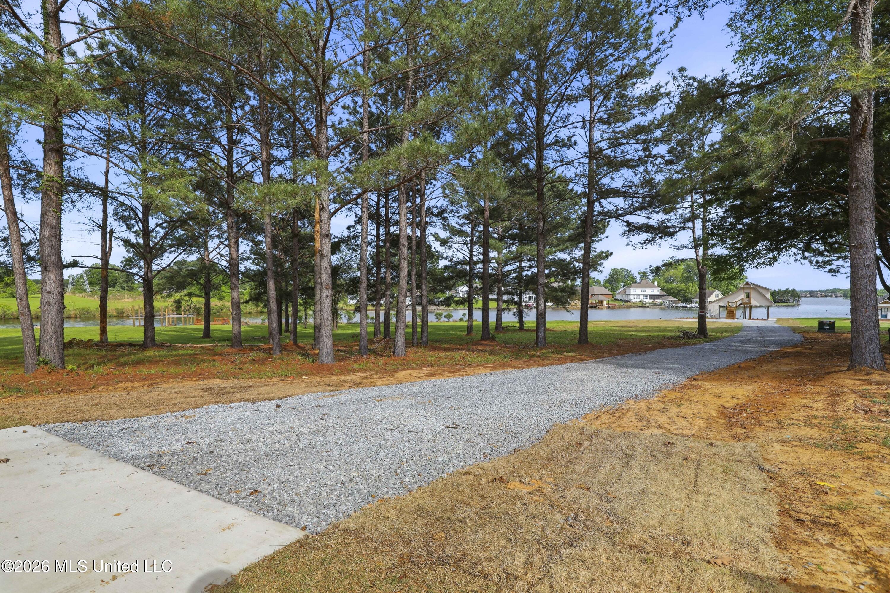 199 Harbor View Drive Madison, MS 39110 - Photo 3 of 21 199 Harbor View-1