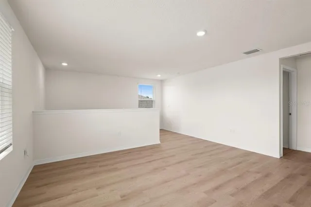 $2,300 | 7782 Sail Clover Lane, Zephyrhills, FL 33540