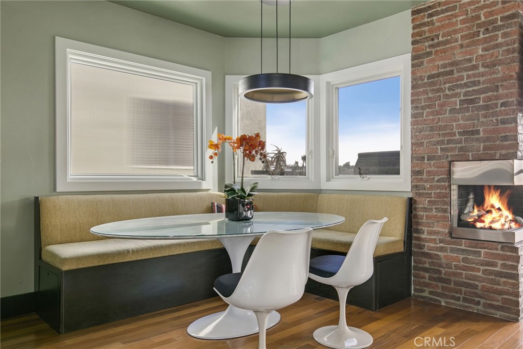 405 15th Street Manhattan Beach, CA 90266 - Photo 11 of 28