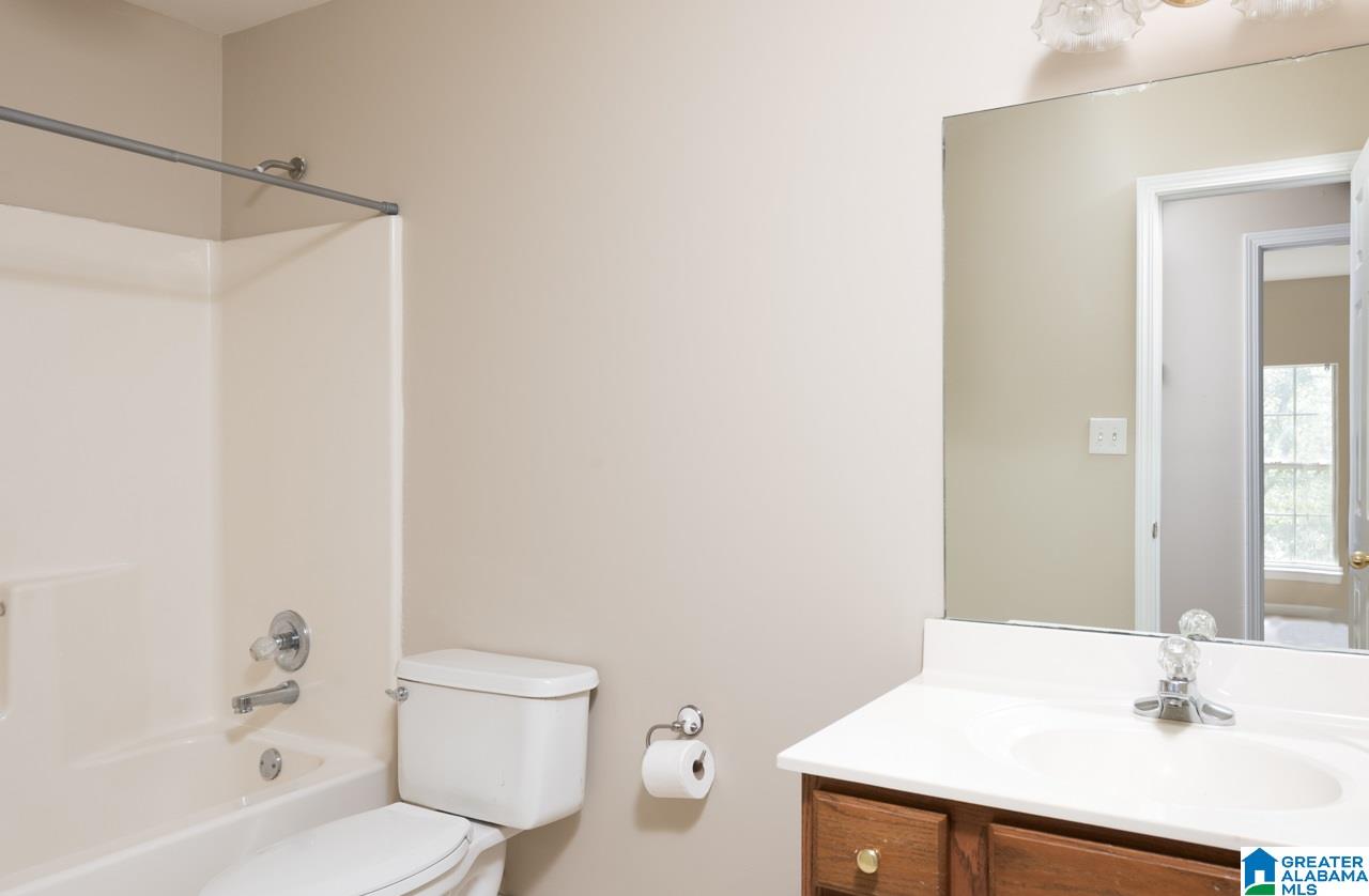 121 King Charles Way Alabaster, AL 35007 - Photo 37 of 48