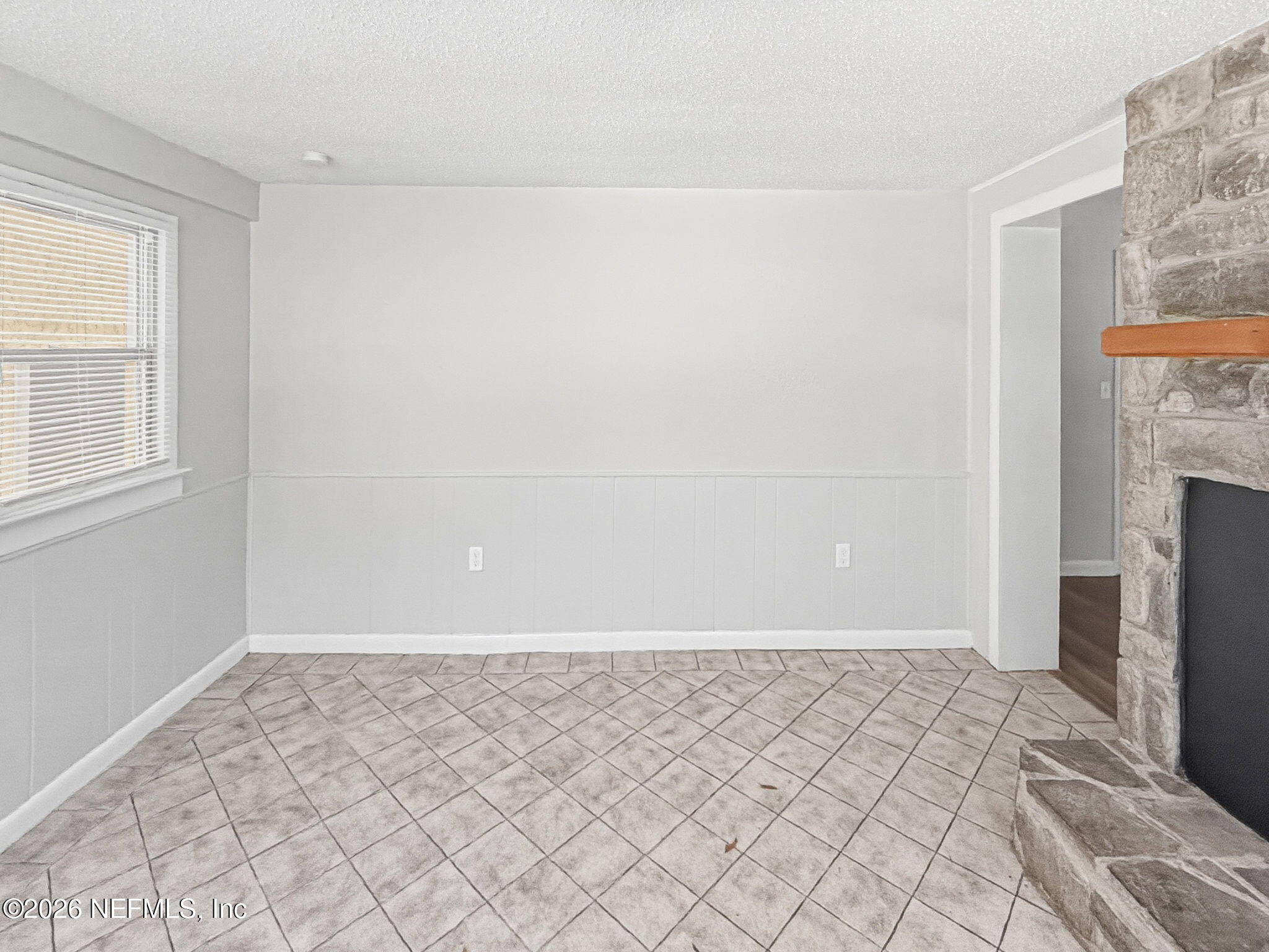 4515 Spring Glen Road Jacksonville, FL 32207 - Photo 9 of 47 009_ListerPros