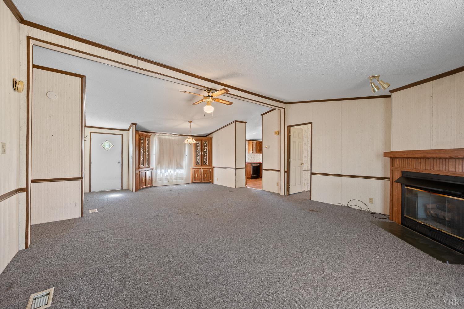 1675 Atkinson Hollow Road Vinton, VA 24179 - Photo 9 of 29