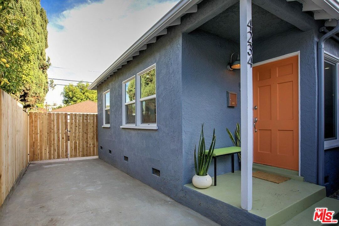 4234 Verdugo Road Los Angeles, CA 90065 - Photo 2 of 20