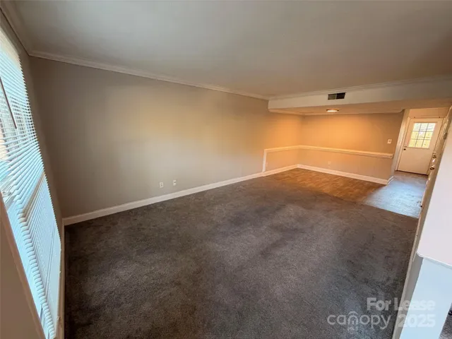 $1,325 | 7906 Oak Meadow Court, Charlotte, NC 28210