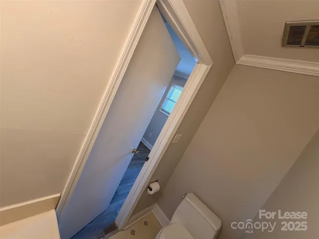 $1,325 | 7906 Oak Meadow Court, Charlotte, NC 28210