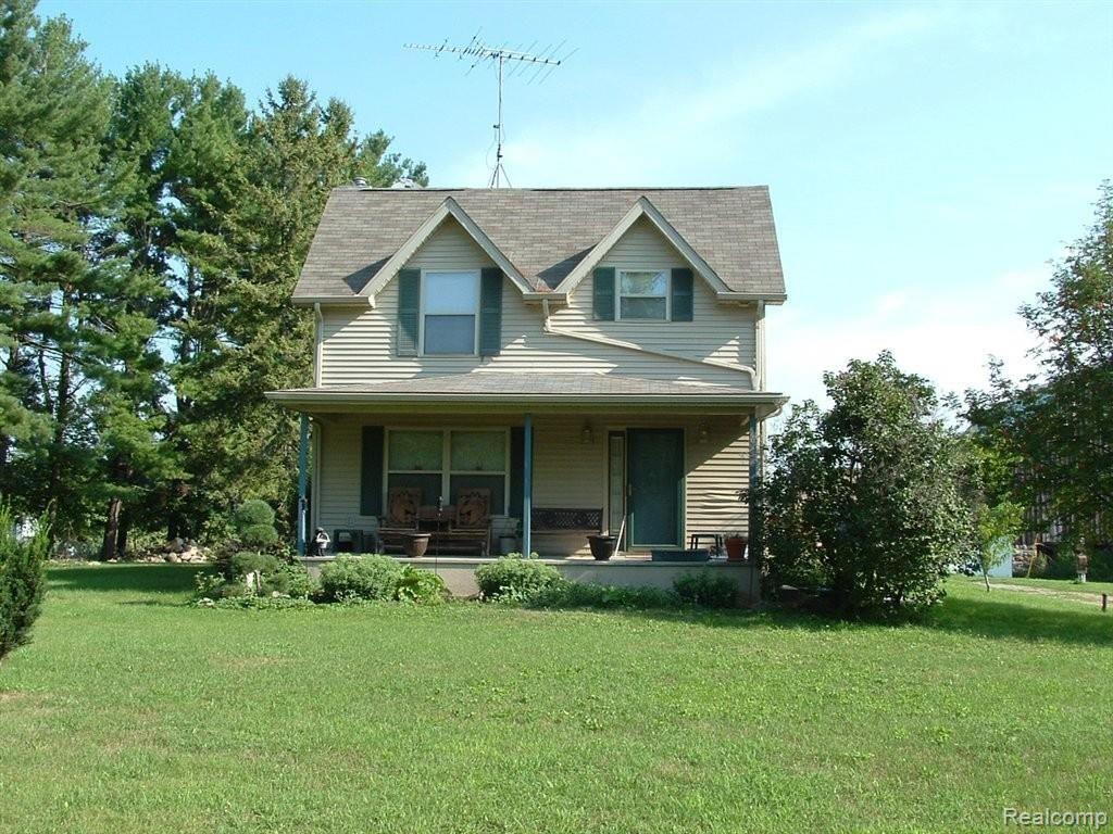 607 East Millington Road Mayville, MI 48744 - Photo 1 of 13 DSCF0004.JPG