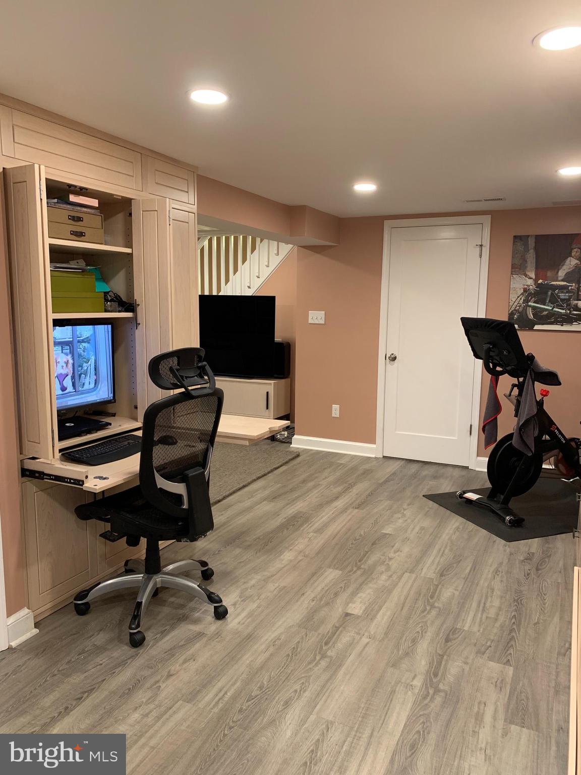 1705 Noyes Lane Silver Spring, MD 20910 - Photo 24 of 43 FINISHED LOWER WALKOUT LEVEL HOME OFFICE