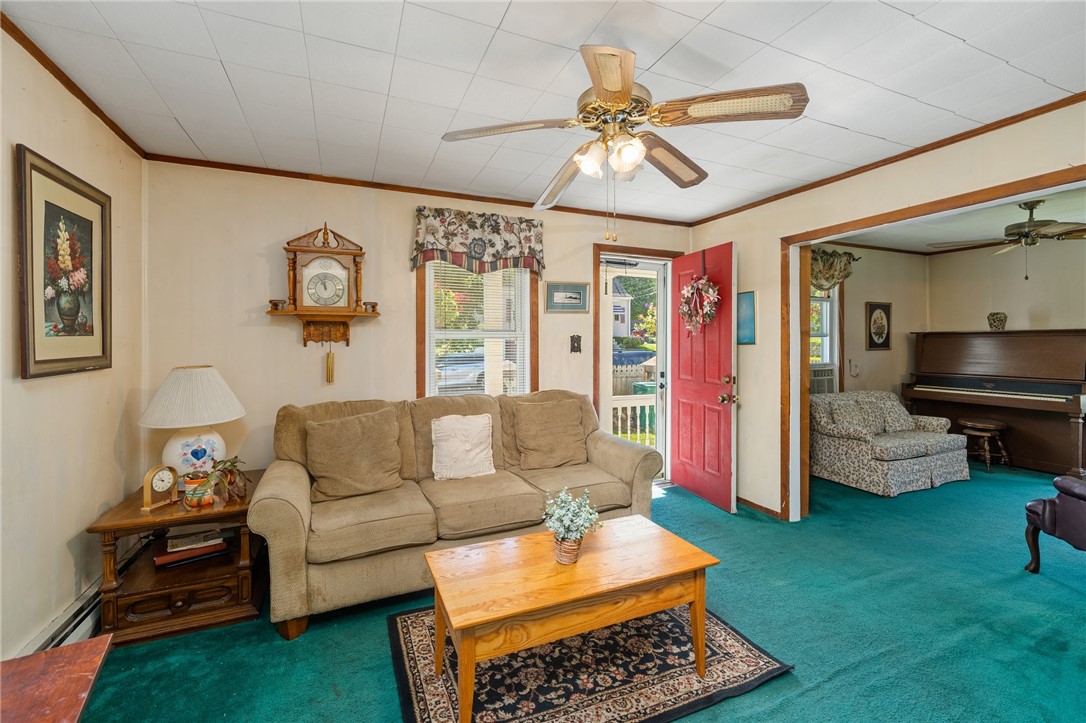 323 Maple Street Woonsocket, RI 02895 - Photo 12 of 40 family room