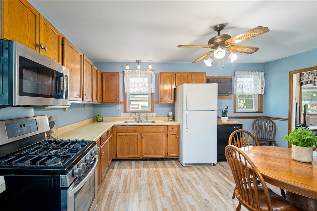 323 Maple Street Woonsocket, RI 02895 - Photo 6 of 40