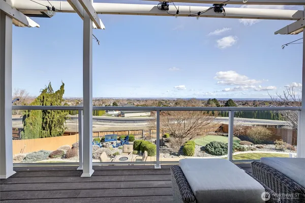 $975,000 | 1614 West 51st Avenue, Kennewick, WA 99337