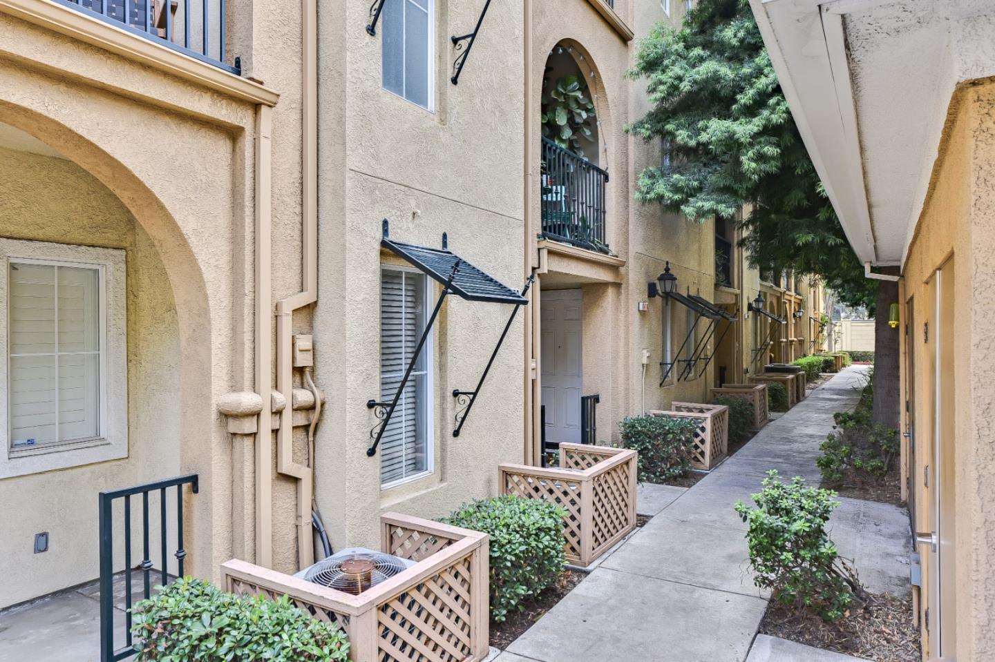 1476 Alegria Loop San Jose, CA 95128 - Photo 6 of 25