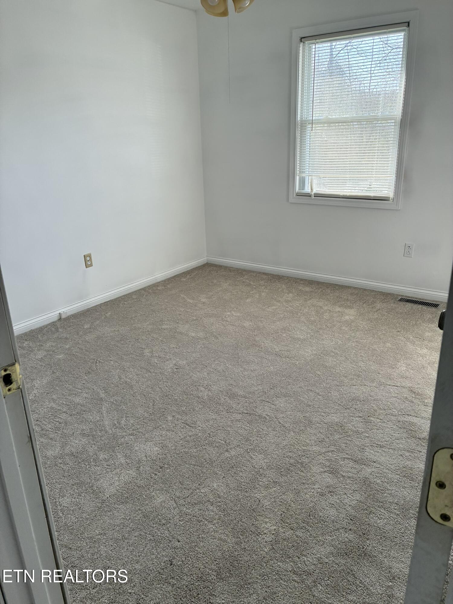 158 Reed Lane Pioneer, TN 37847 - Photo 27 of 46 IMG_6628