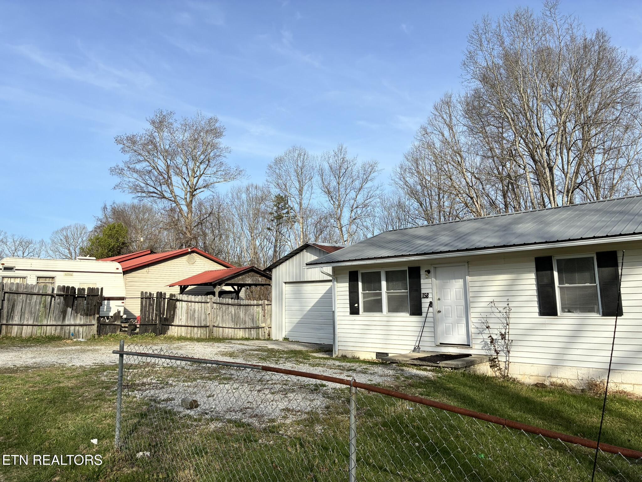 158 Reed Lane Pioneer, TN 37847 - Photo 4 of 46 IMG_6678