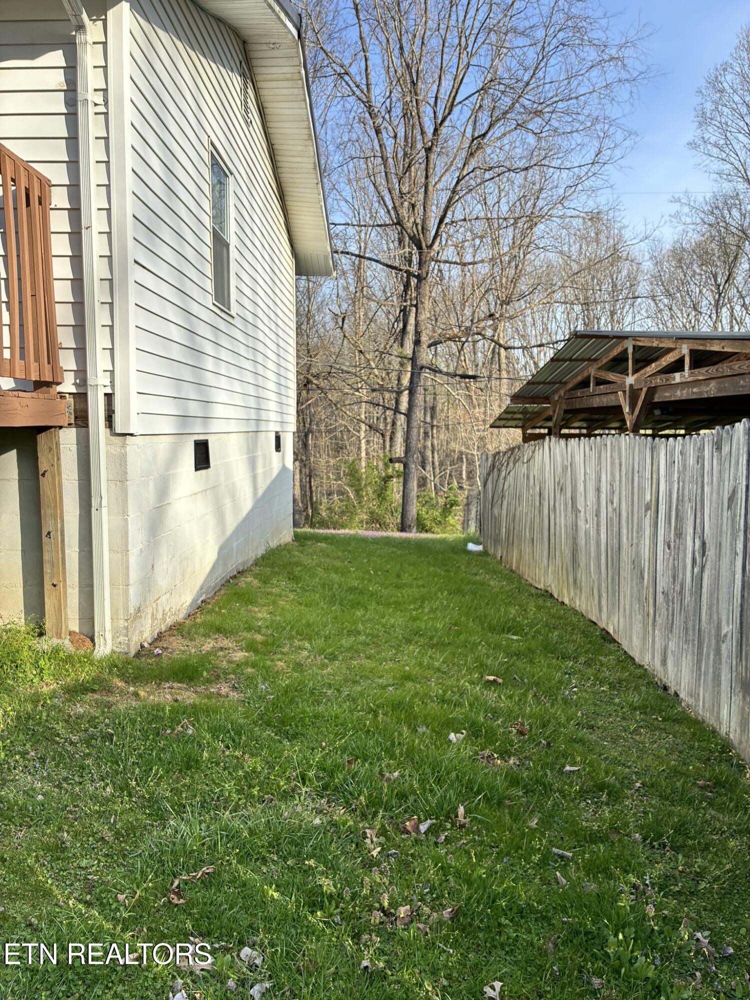 158 Reed Lane Pioneer, TN 37847 - Photo 6 of 46 IMG_6659