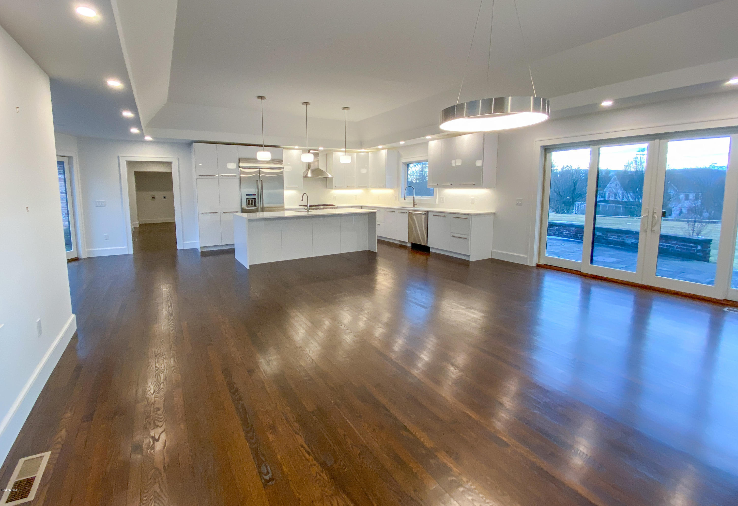 22 Prospect Hill Road Stockbridge, MA 01262 - Photo 31 of 78 Dining area
