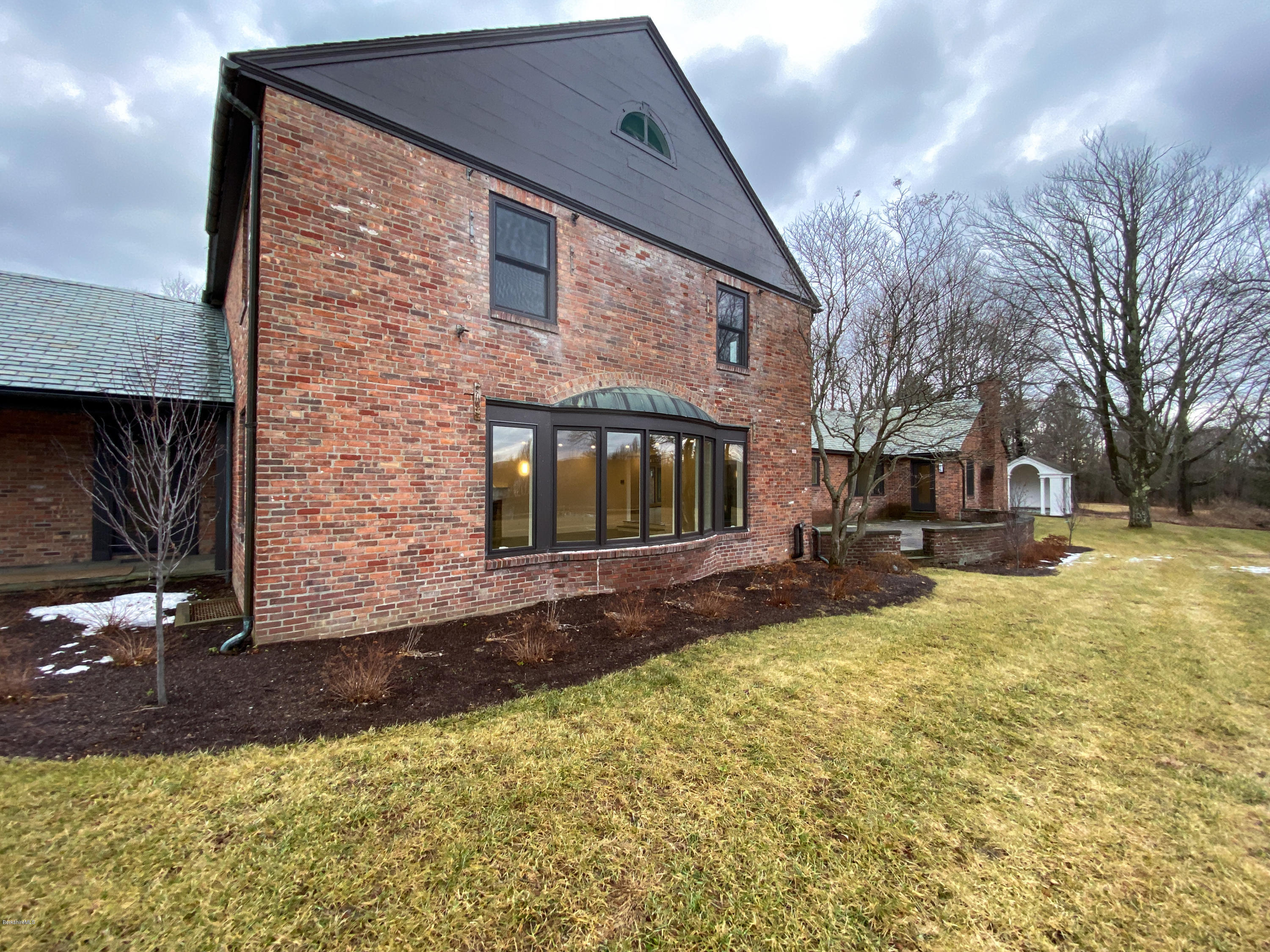 22 Prospect Hill Road Stockbridge, MA 01262 - Photo 75 of 78 Front Gathering Rm