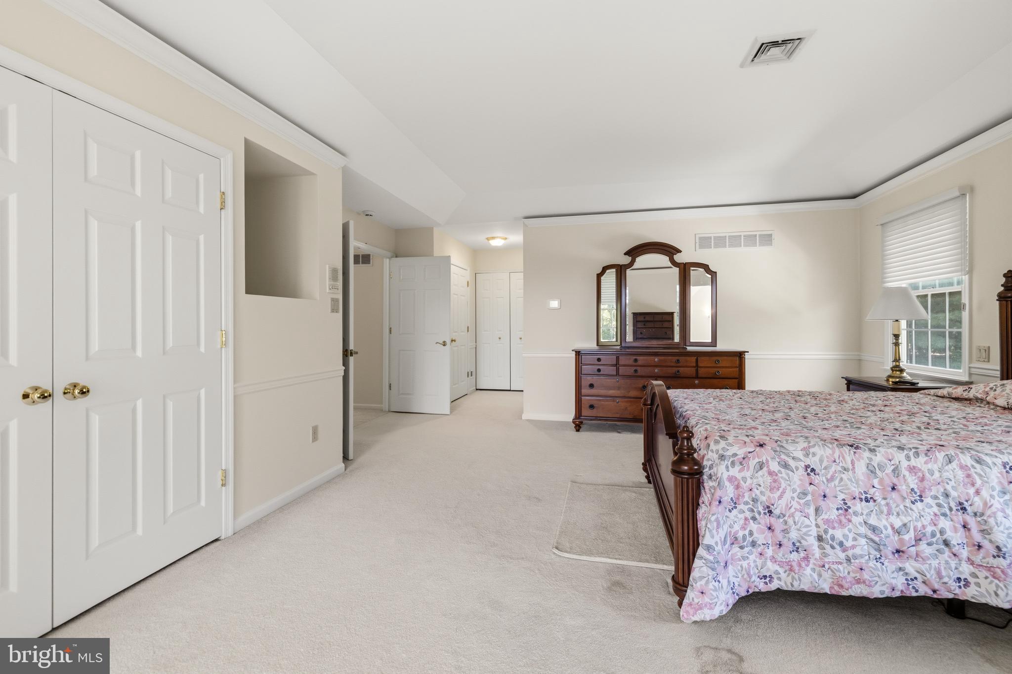 2160 Huntingdon Road Huntingdon Valley, PA 19006 - Photo 27 of 79 Primary Bedroom