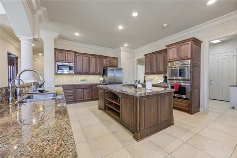 $1,250,000 | 1907 Flower Garden Lane, Houston, TX 77077