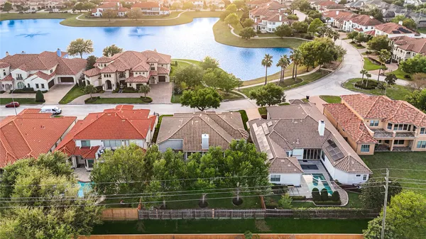 $1,250,000 | 1907 Flower Garden Lane, Houston, TX 77077