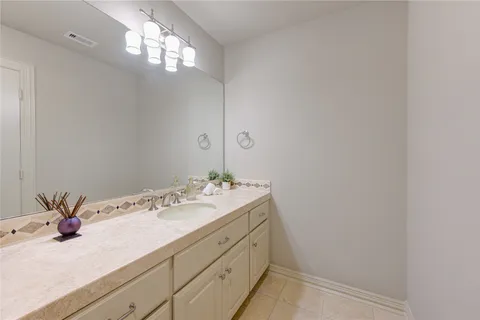 $1,250,000 | 1907 Flower Garden Lane, Houston, TX 77077