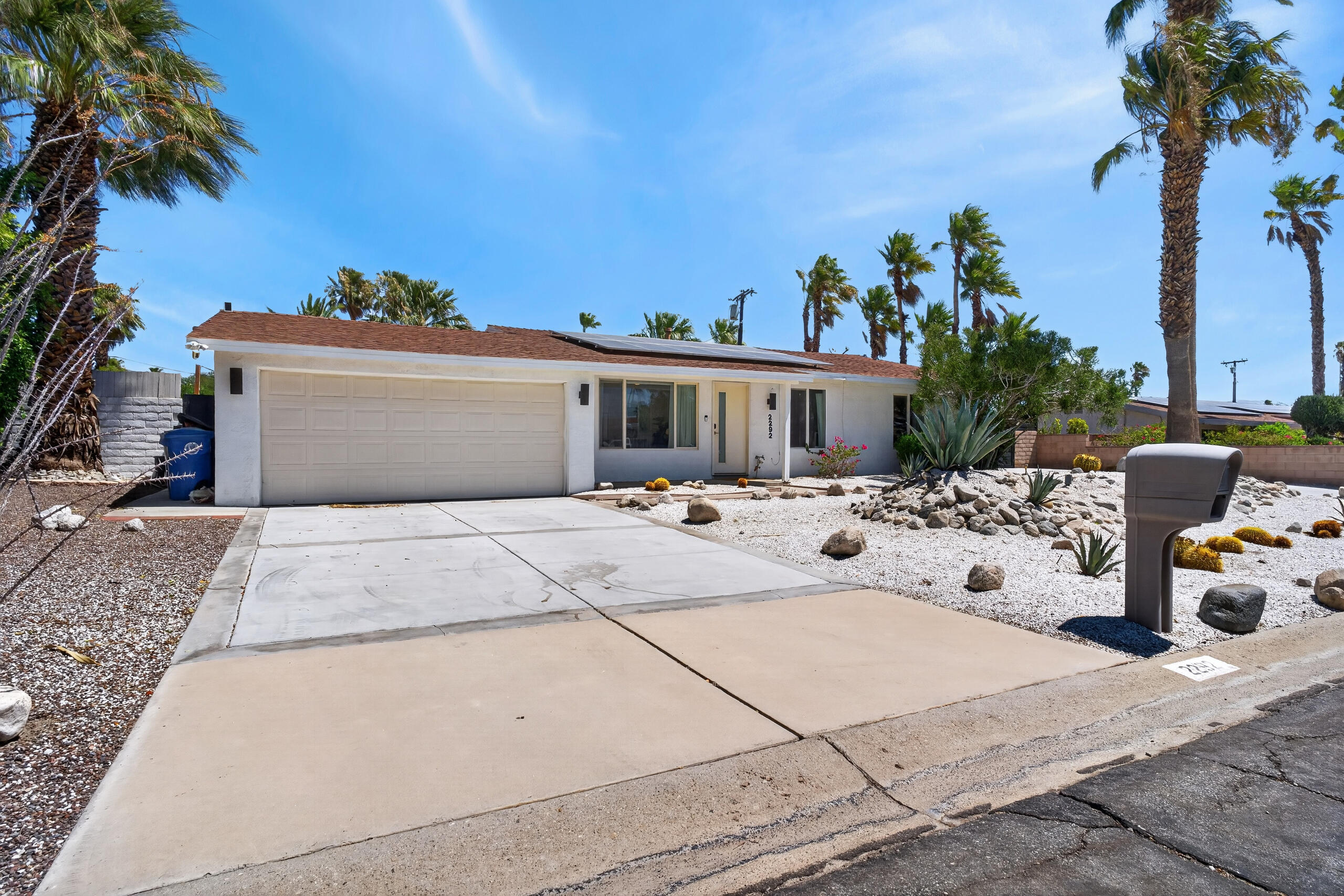 2292 East Bellamy Road Palm Springs, CA 92262 - Photo 7 of 46 001__DSC7728