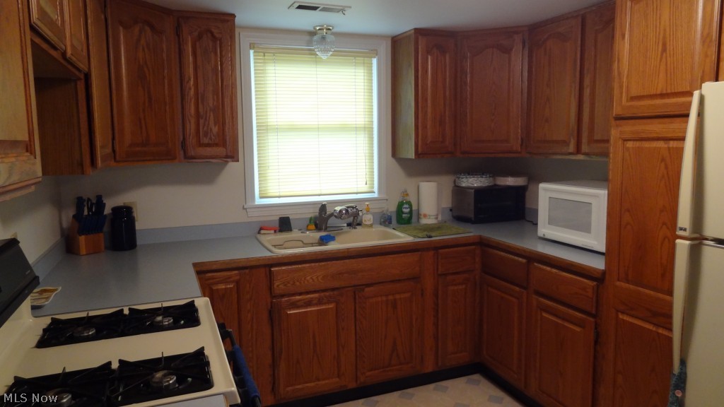 2916 Pickle Road Akron, OH 44312 - Photo 2 of 12 Gallery Image 2