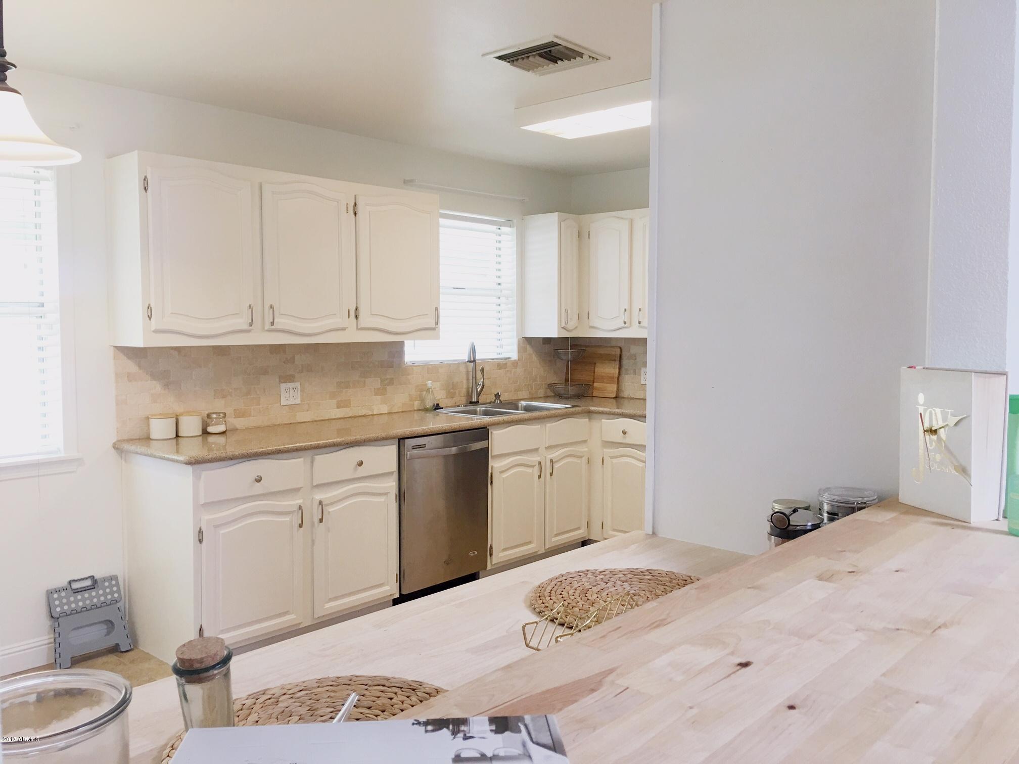 816 East Rovey Avenue Phoenix, AZ 85014 - Photo 2 of 35 IMG_1086