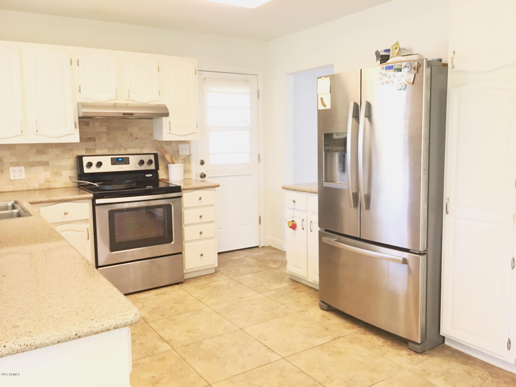 816 East Rovey Avenue Phoenix, AZ 85014 - Photo 6 of 35 IMG_1090