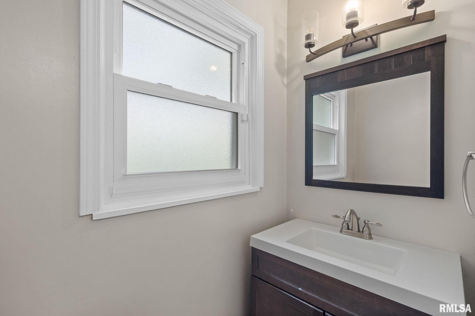 15 Riverview Lane Bettendorf, IA 52722 - Photo 12 of 30