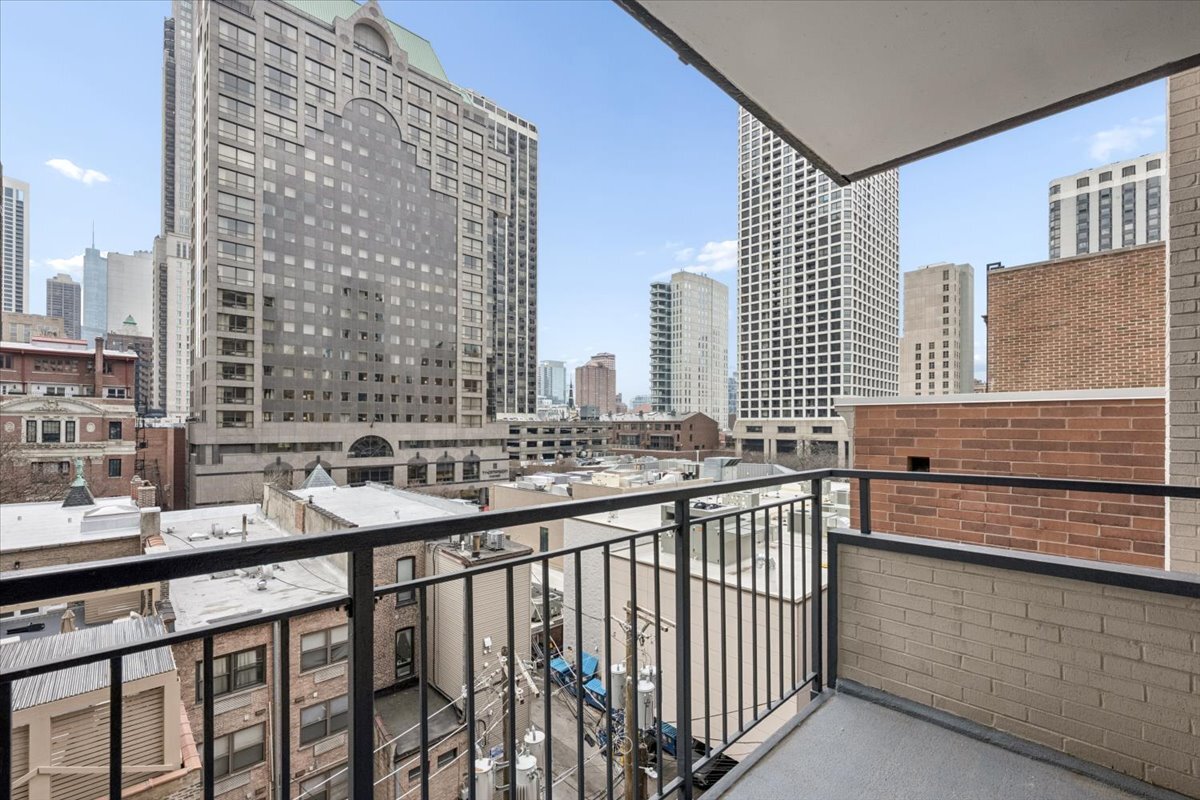 33 East Cedar Street, Unit 7D Chicago, IL 60611 - Photo 6 of 20