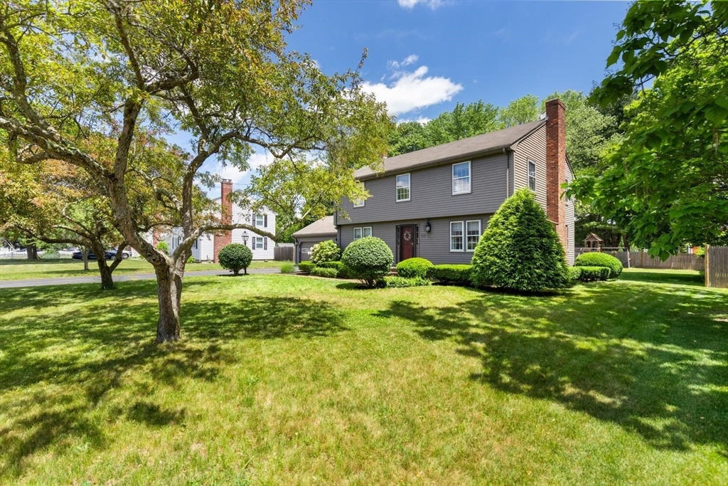 159 McKay Street Beverly, MA 01915 - Photo 3 of 33