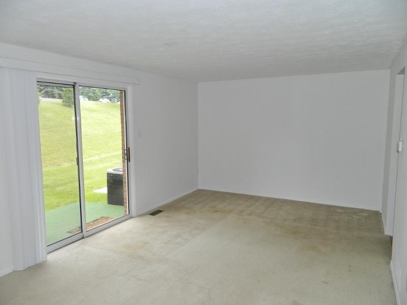 Living Room. Carpets were professionally cleaned by Stanley Steamer.