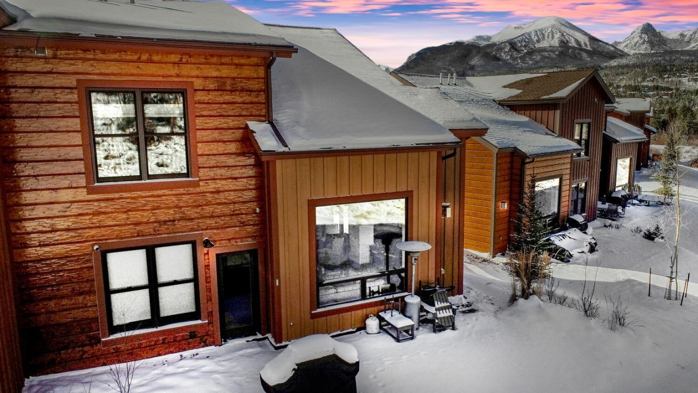 28 Damselfly Loop Silverthorne, CO 80498 - Photo 42 of 45 a view of a room with gym equipment
