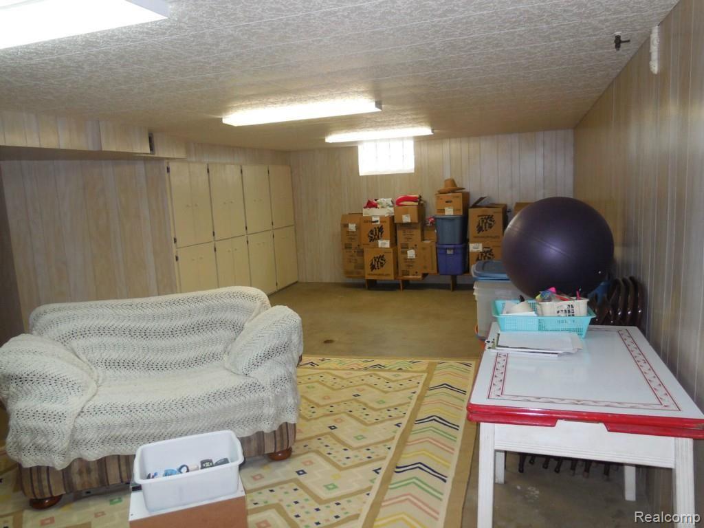 5343 Jamestown Road Utica, MI 48317 - Photo 11 of 16 DSCN1346.jpg
