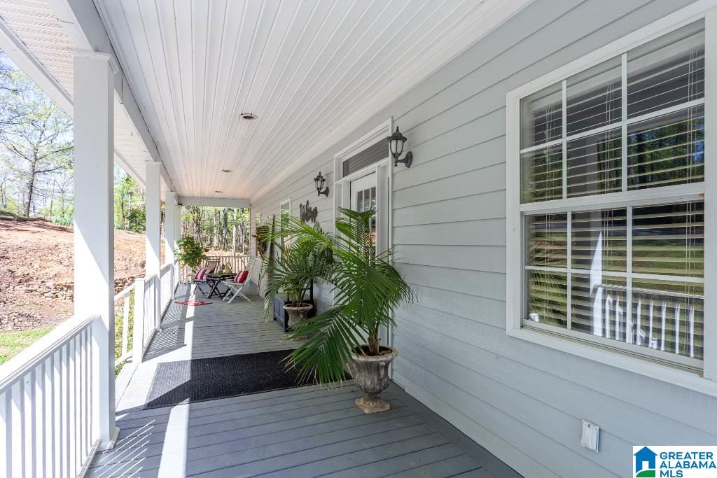 697 Ridgeway Circle Talladega, AL 35160 - Photo 5 of 44
