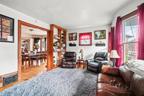 $455,000 | 1712 East Park Place, Unit 1714, Milwaukee, WI 53211