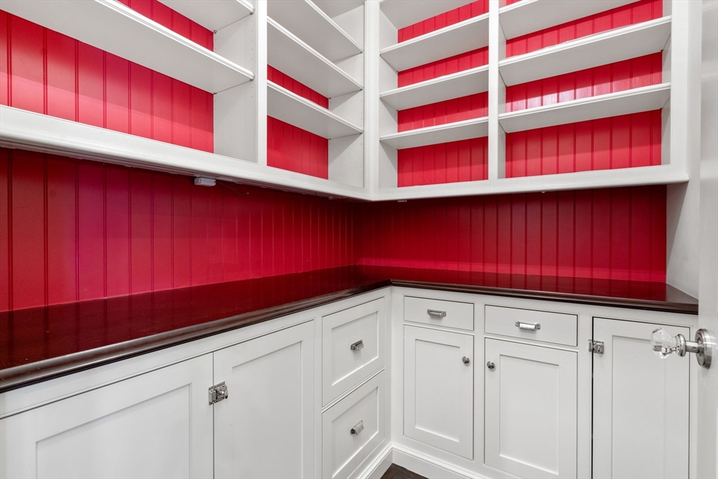 27 Pine Summit Circle, Unit 27 Weston, MA 02493 - Photo 6 of 42