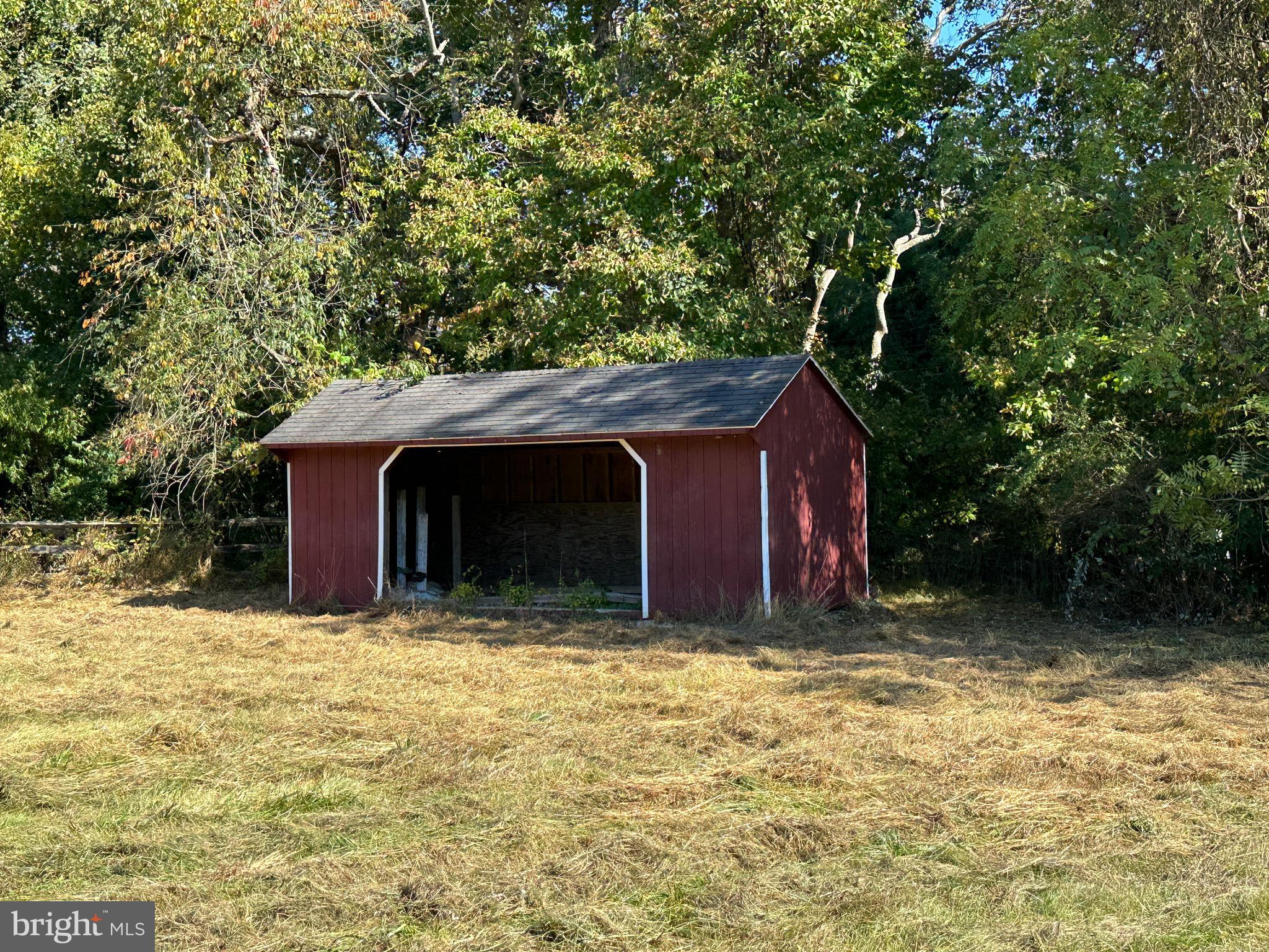 1693 Embreeville Road Coatesville, PA 19320 - Photo 17 of 55 Run in shed