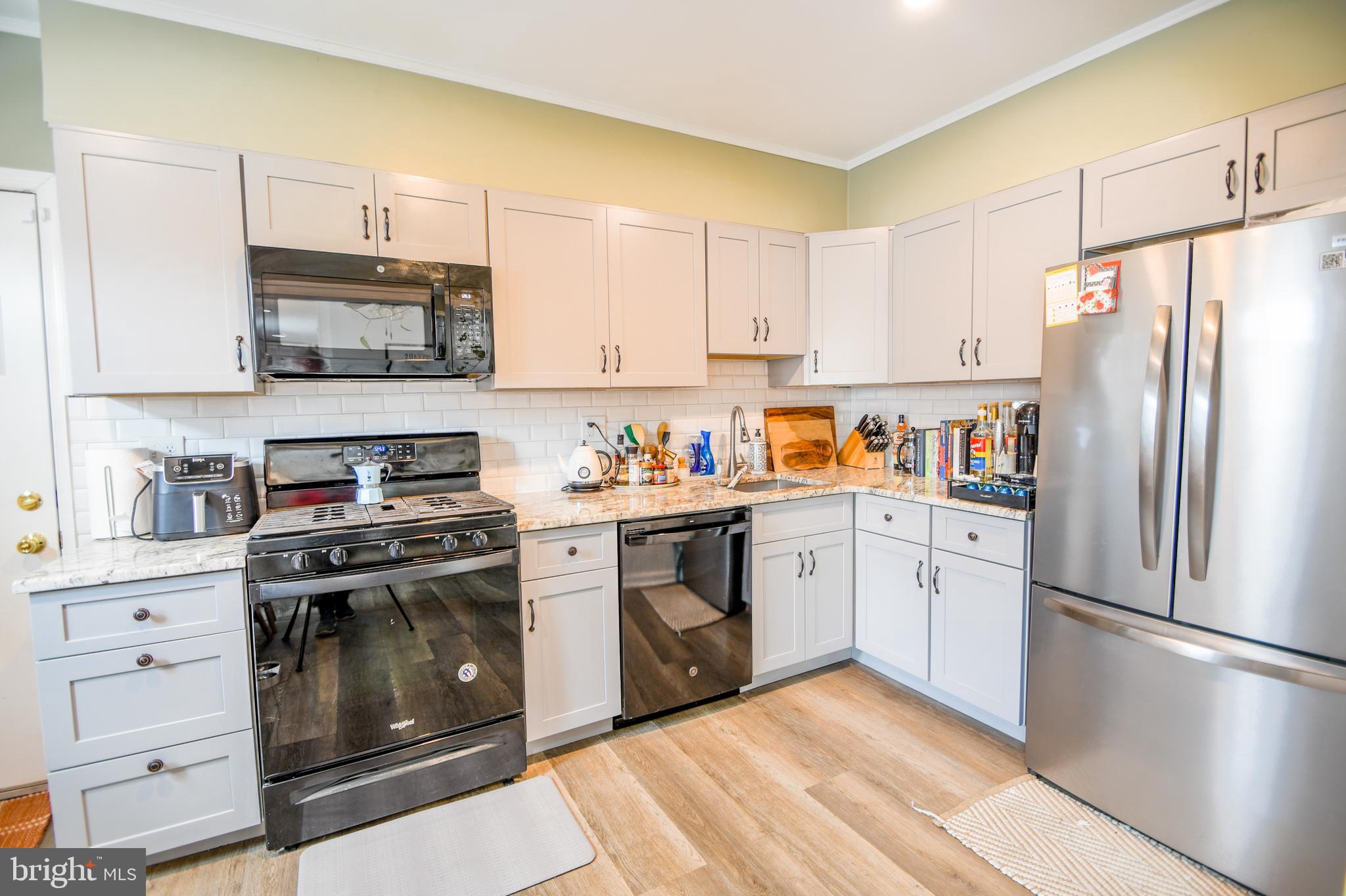 373 Tree Street Philadelphia, PA 19148 - Photo 9 of 26