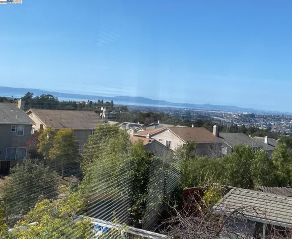 $2,198,888 | 25657 Crestfield Drive, Castro Valley, CA 94552