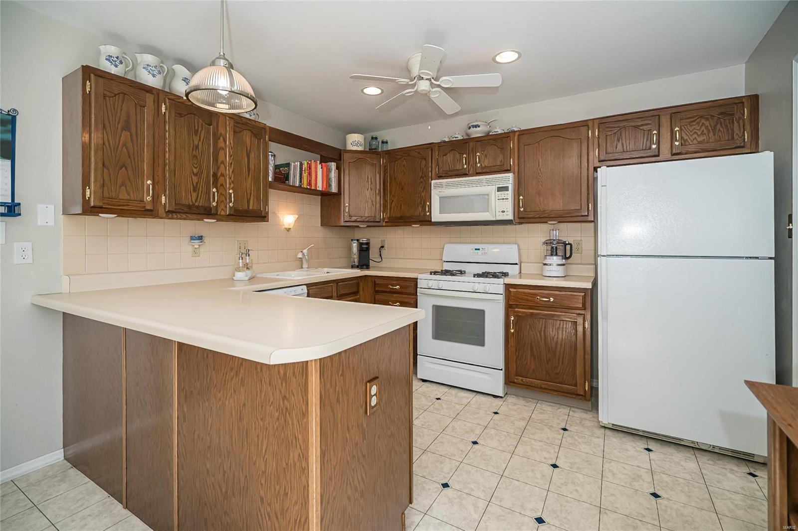 750 Strafford Ridge Drive Ballwin, MO 63021 - Photo 15 of 36 Gallery Image 15