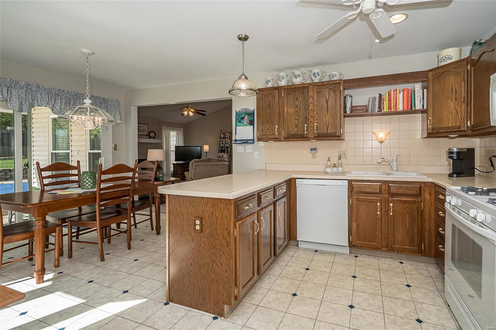 750 Strafford Ridge Drive Ballwin, MO 63021 - Photo 16 of 36 Gallery Image 16