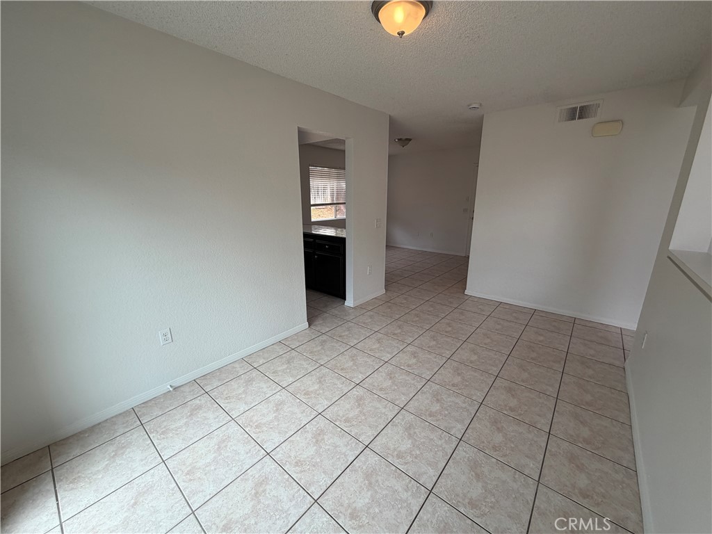 12840 December Court Riverside, CA 92503 - Photo 8 of 42